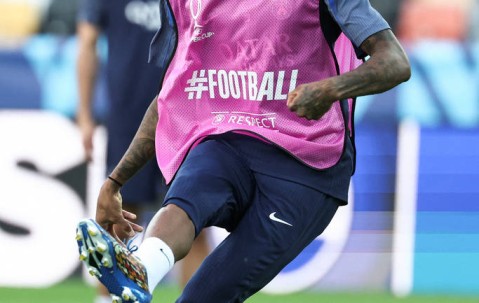 法甲揭幕战：巴黎圣日耳曼1-0艰难击败南特，新赛季开局平淡