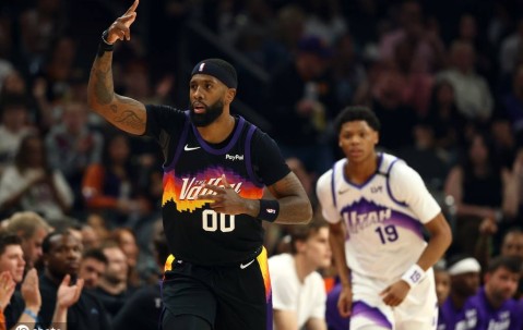 格林31分布克26+8阿伦19分 太阳25分大胜送爵士五连败