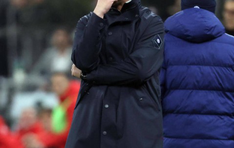 奇克复出前瞻：橡胶护具下的决心与意甲冠军的争夺