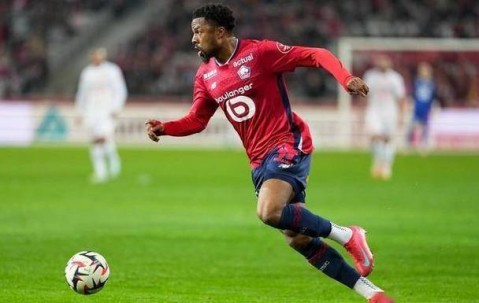 法甲中游与上游对决！南特主场迎战里尔，欧战冲击队能否拉开积分差距？