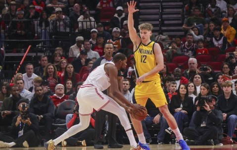 杜兰特30+6+5西亚卡姆23分 火箭送步行者9连败