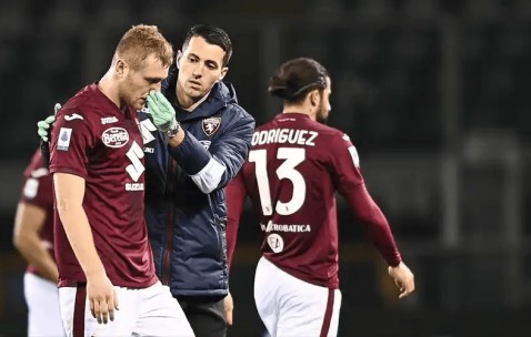 意甲激战：都灵主场迎战拉齐奥，保级与欧战之争一触即发