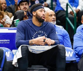 独行侠对交易浓眉持开放态度 活塞老鹰猛龙很感兴趣