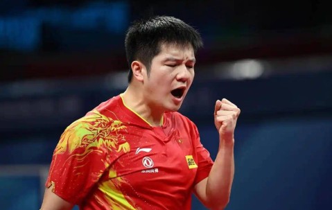 樊振东德甲首秀惊艳亮相，28岁转型获品牌青睐，商业价值不降反升！