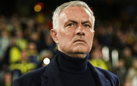 一夜2巨星官宣新东家！德布劳内意甲争冠，萨内去土超，穆帅难了