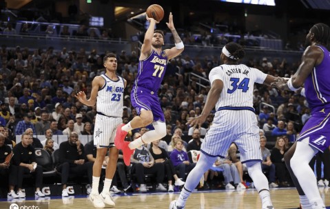 上周最佳球员：东契奇蝉联 三球职业生涯首次当选