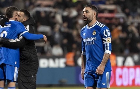 连续5轮0出场！功勋队长遭冷遇沦为西甲看客，今夏恐难逃皇马清洗