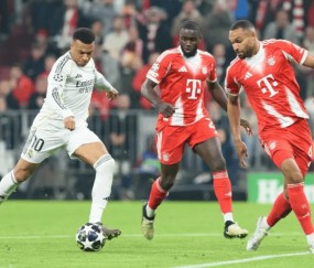 红牌毁四强？皇马3-2领先被翻盘，阿森纳0-0晋级却让球迷睡不着！