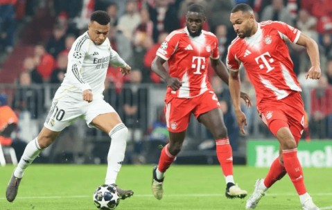 红牌毁四强？皇马3-2领先被翻盘，阿森纳0-0晋级却让球迷睡不着！